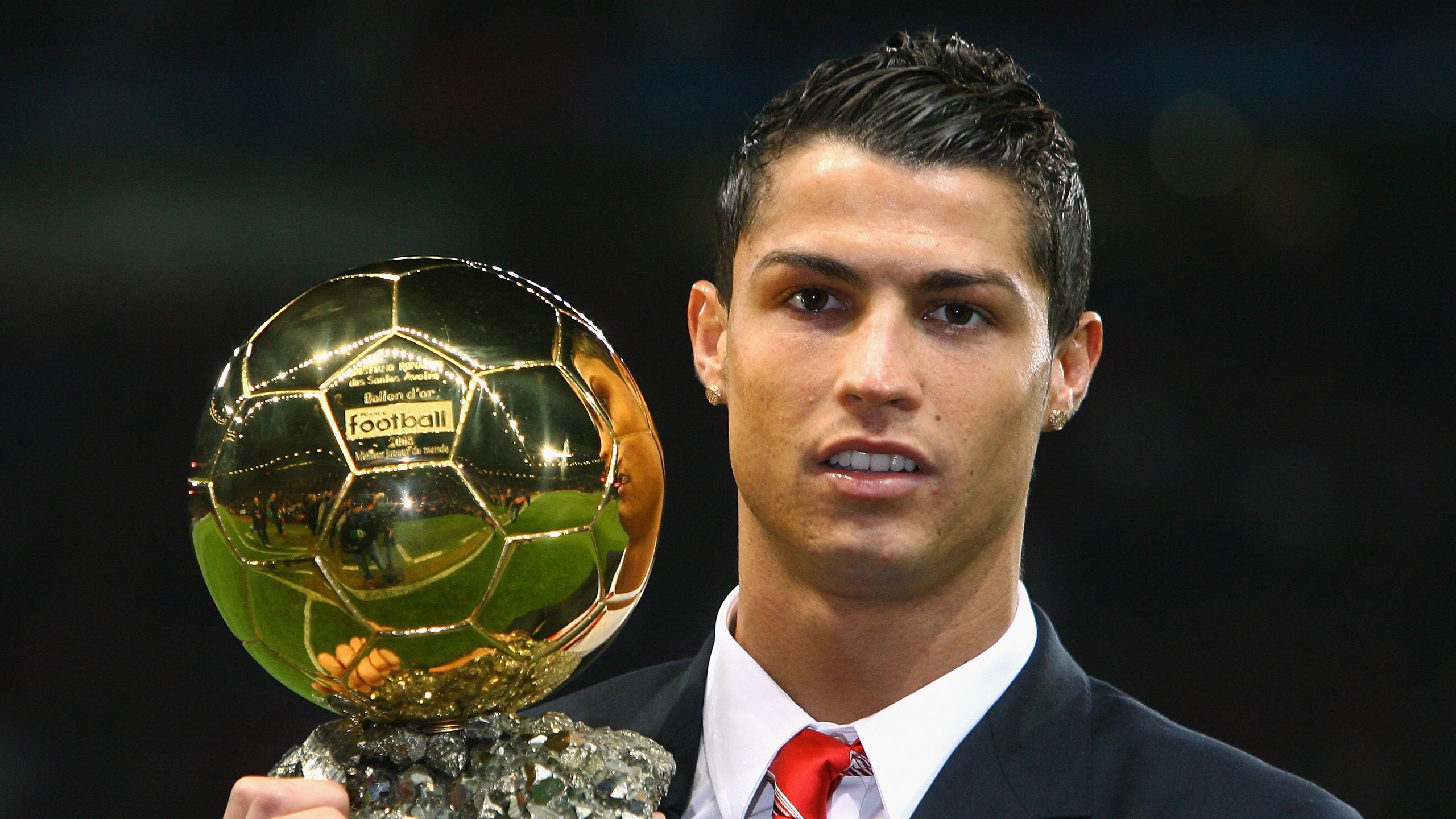 “亚戈·卡尔曼的全能表现,推动阿根廷美洲狮队创造更多辉煌”